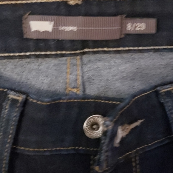 Levi's Jeans - Picture 2 of 4